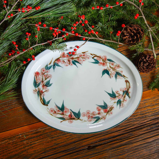 Oval Platter in Brushwork Winterberry