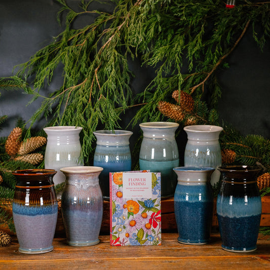 Garden Vase & Flower Finding Book