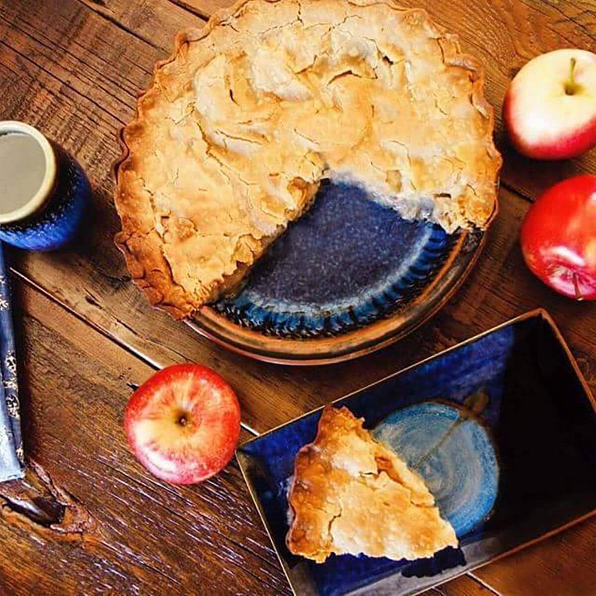 Pie Plate & Wooden Server