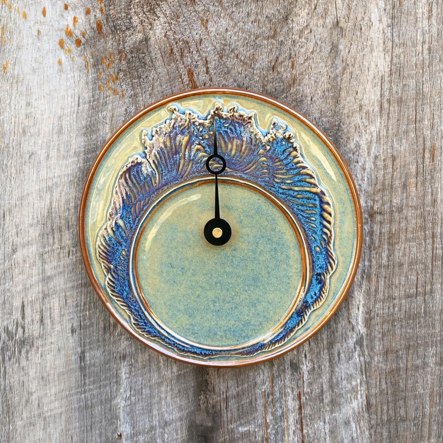 Handmade Pottery Tide Clock in Dune Grass pattern made by Georgetown Pottery in Maine