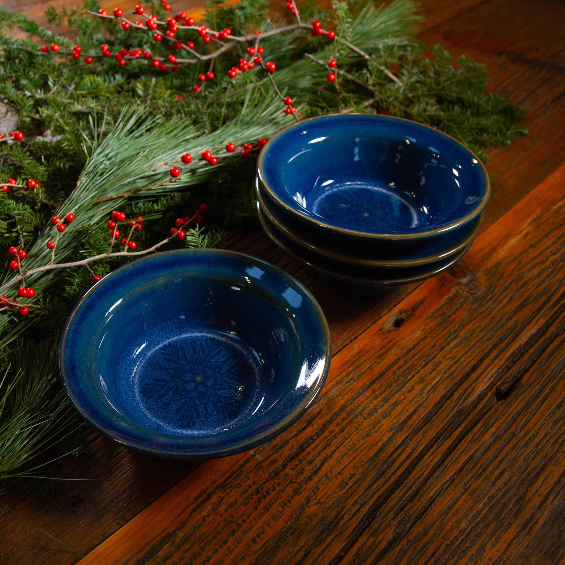 Set - 4 Soup Bowls in Blue Snowflake
