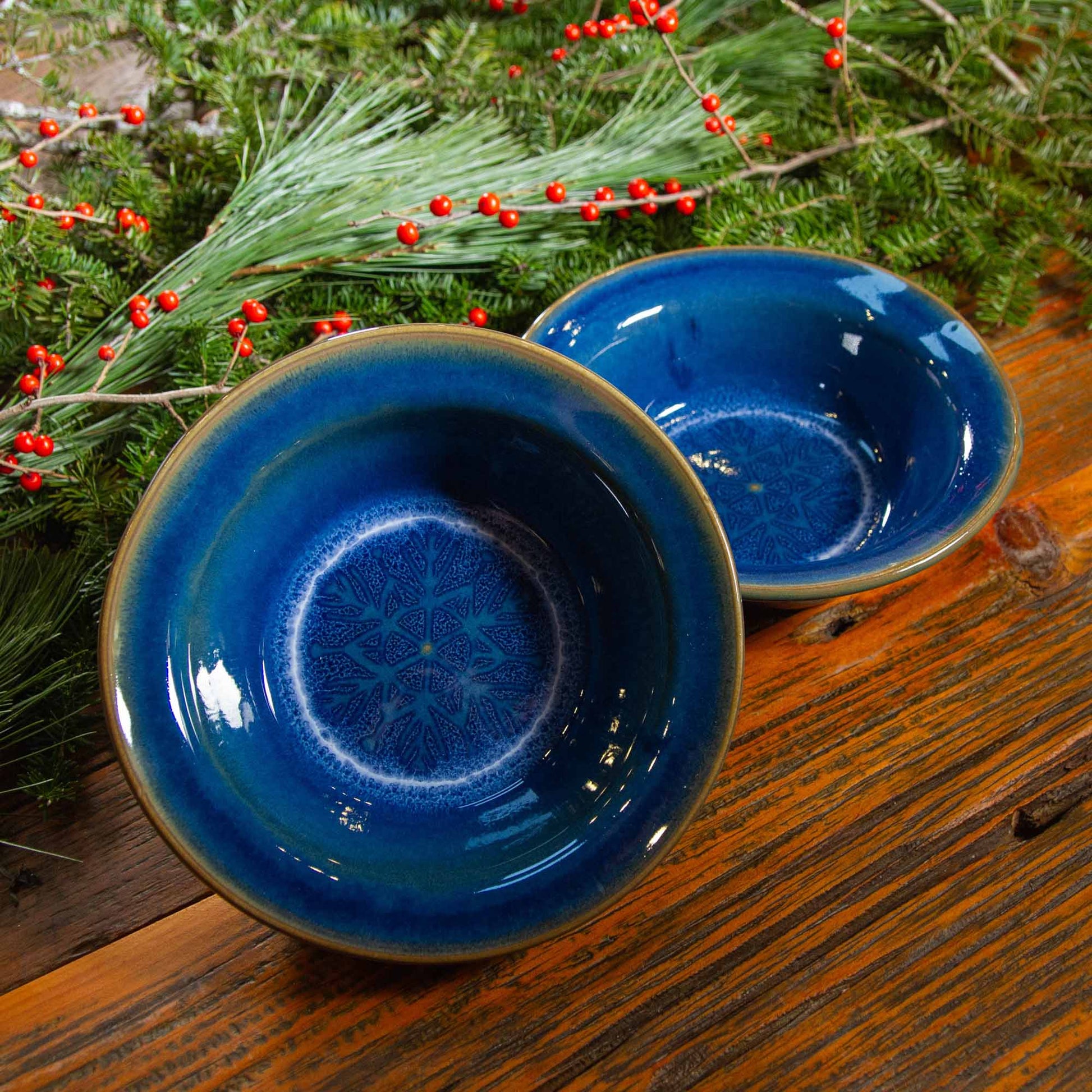 Set - 2 Soup Bowls in Blue Snowflake