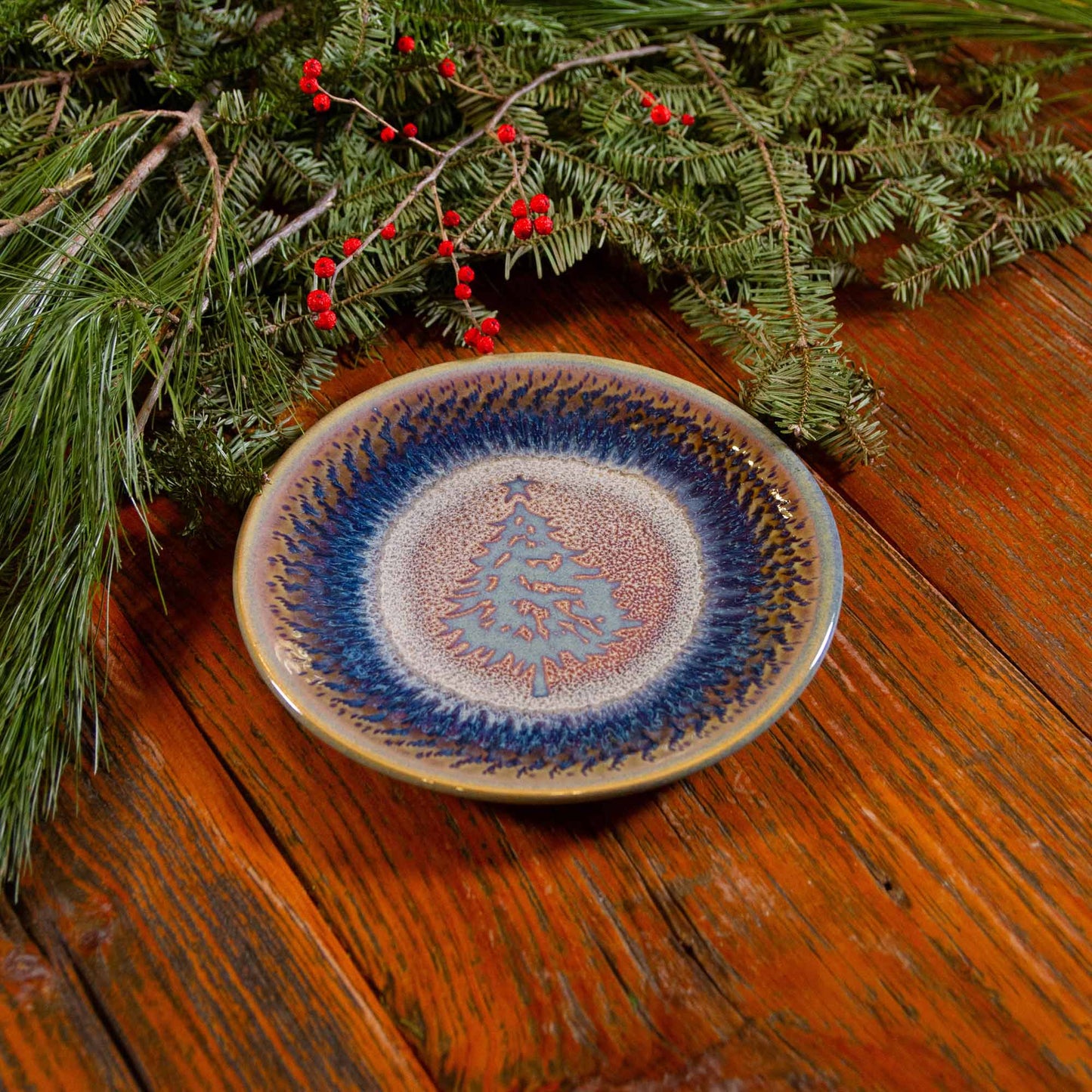 Rimless Dessert Plate in Chattered Purple Christmas Tree