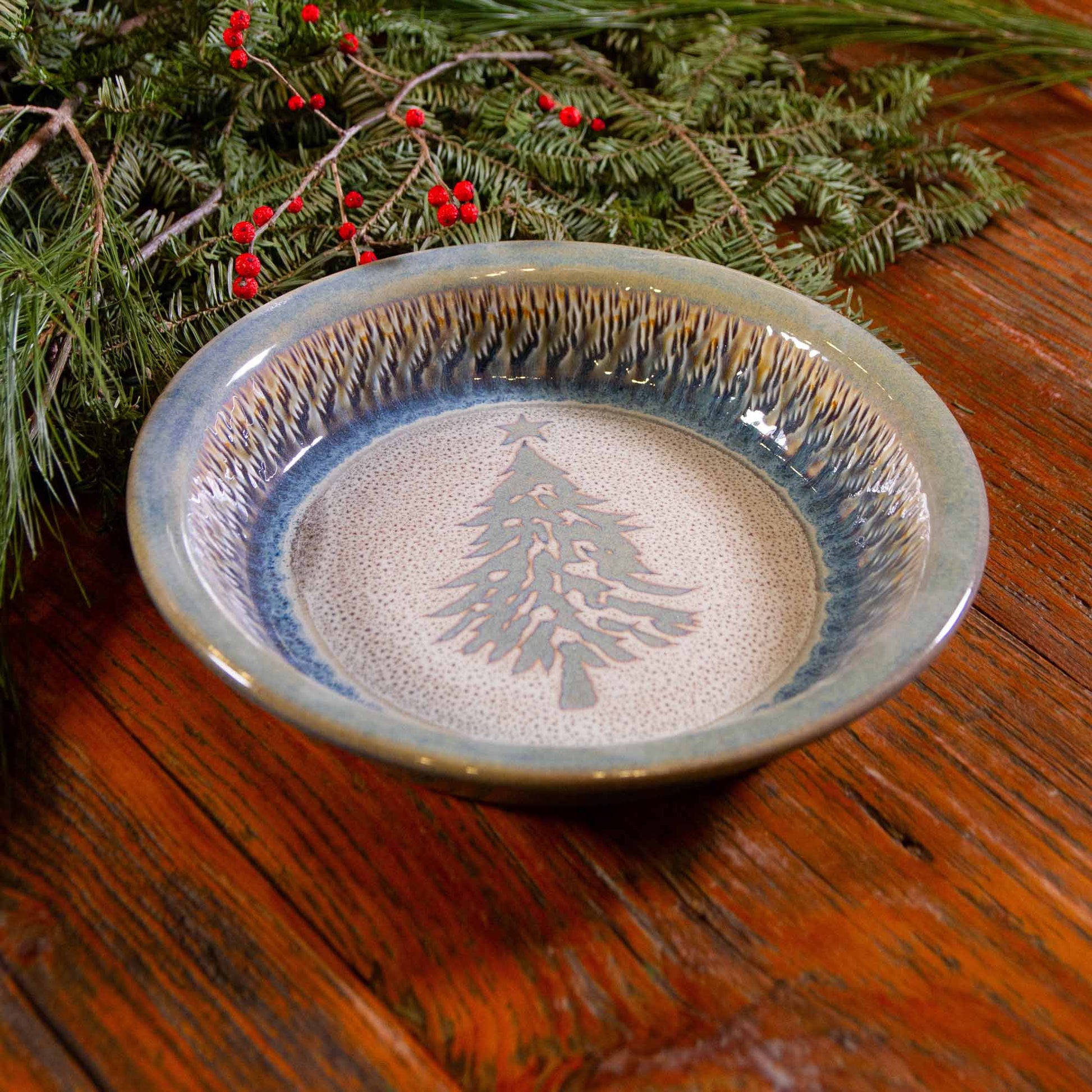 Pie Plate in Chattered Purple Christmas Tree