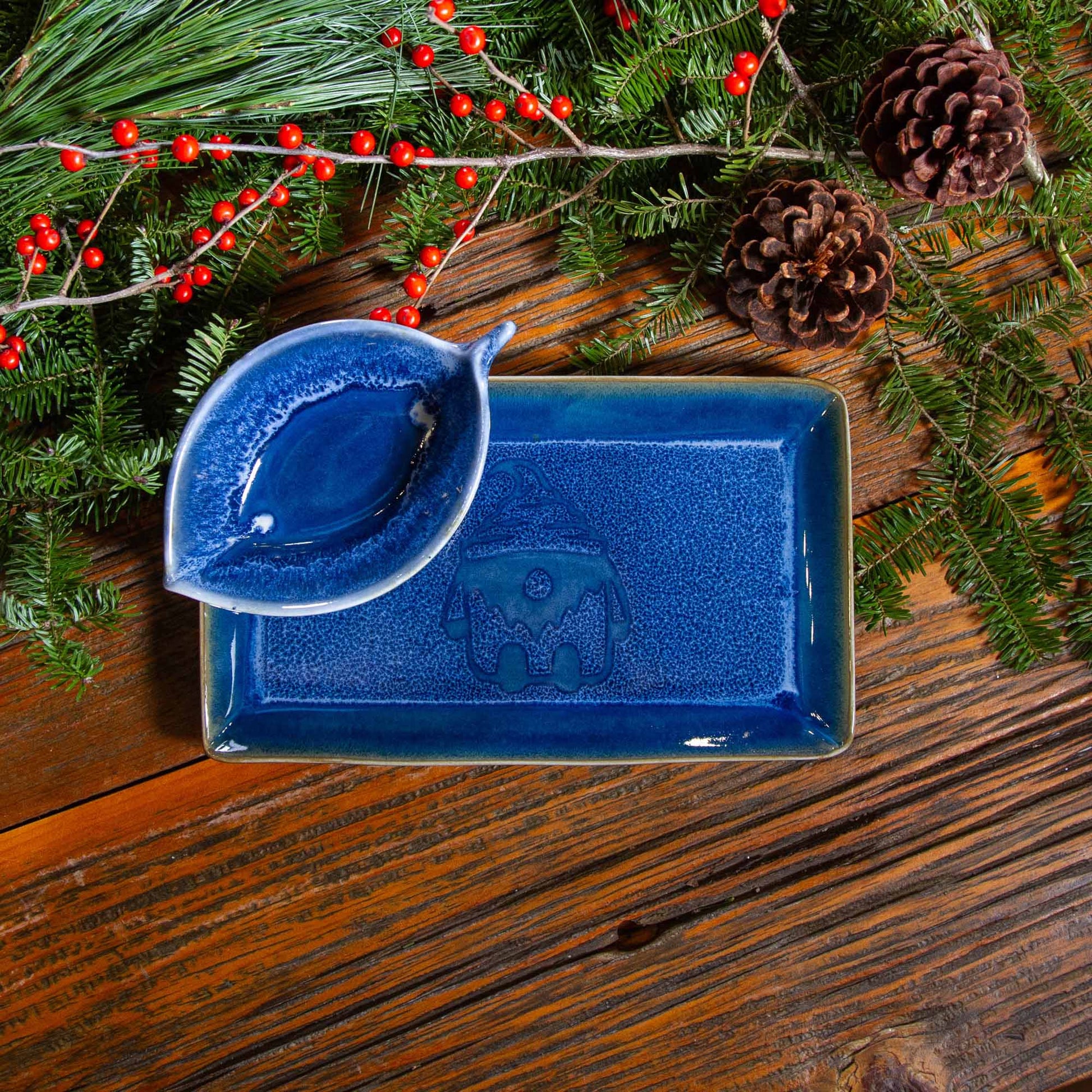 Set - Tapas Plate & Leaf Dish in Blue Gnome