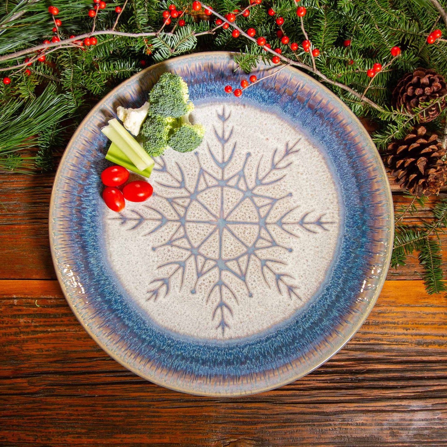 Rimless Platter in Chattered Purple Snowflake