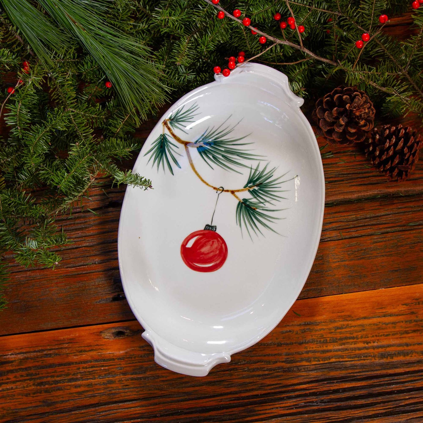 Oval Tray in Brushwork Ornament